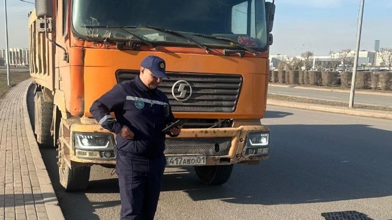 Астанада ауыр жүк көліктеріне бақылау күшейтілді