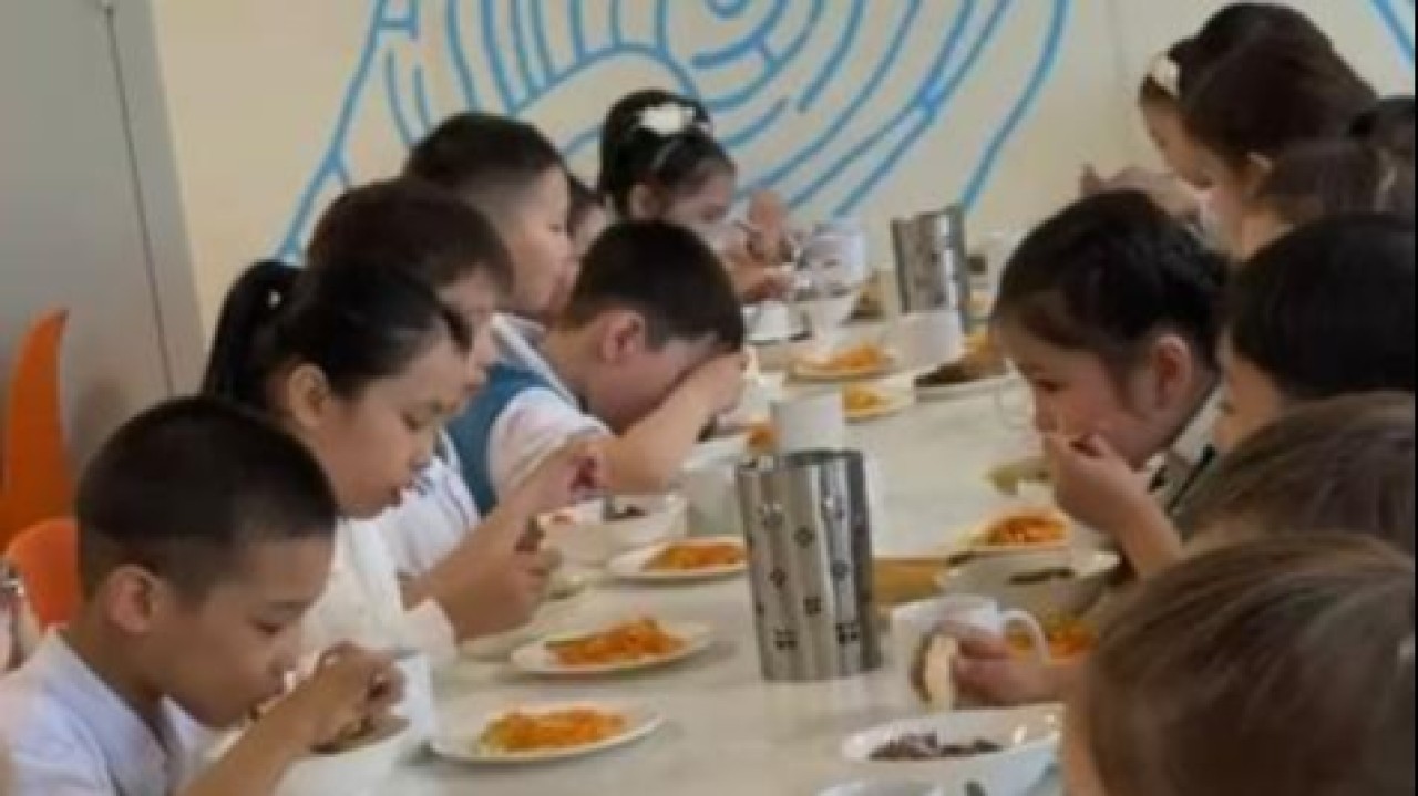 Елорда мектептерінде оқушыларға ұлттық тағам беріледі