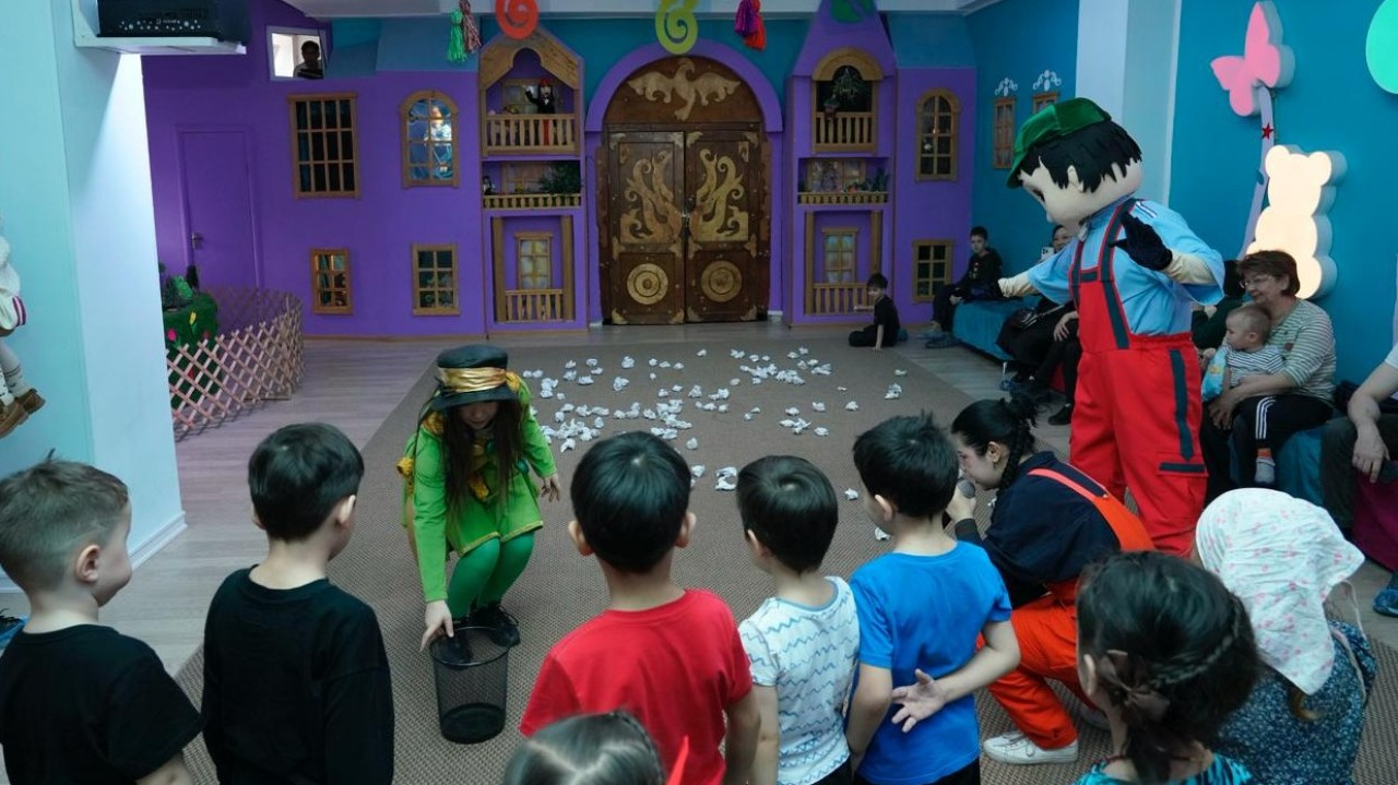 Театрдағы тәрбие: Балалар тазалық мәдениетін ойын арқылы үйренді