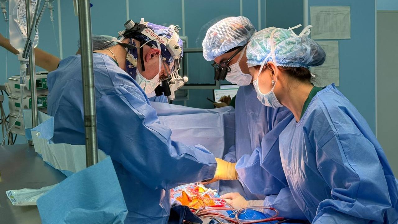 Ақтөбеде 13 балаға күрделі жүрек отасы жасалды