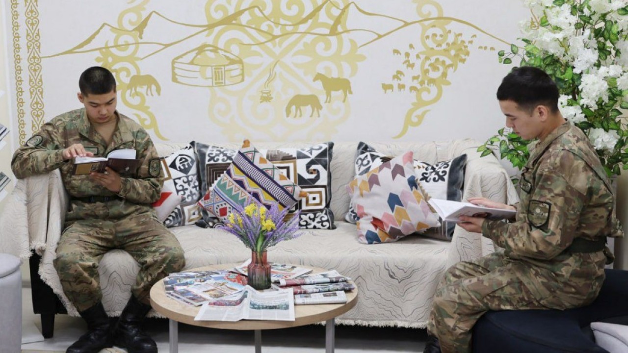 Ұлттық ұланда BOOKGUARD әдеби челленджі басталды