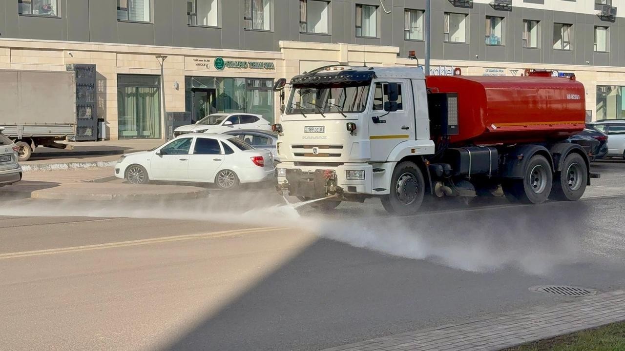 Астананың алты ауданында тазалық пен жөндеу жұмыстары қарқынды жүріп жатыр