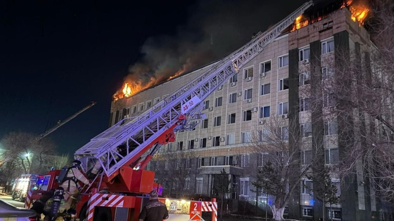 Ақтөбе әкімдігіндегі өрт: Асхат Шахаров әкімдік жұмысы қысқа мерзімде қалпына келтірілетінін мәлімдеді