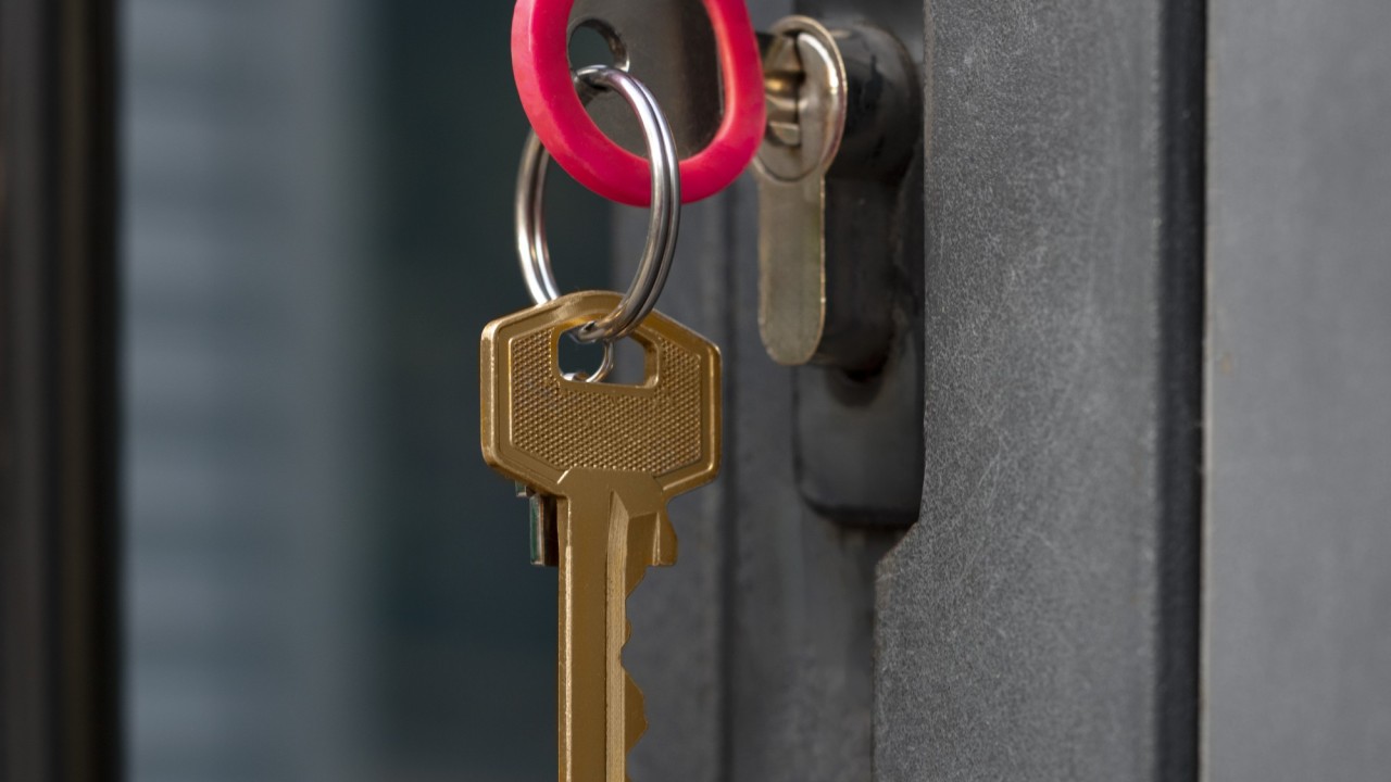 Жамбыл облысында есік құлпын ауыстырып берген күдікті сол үйге ұрлыққа түсті