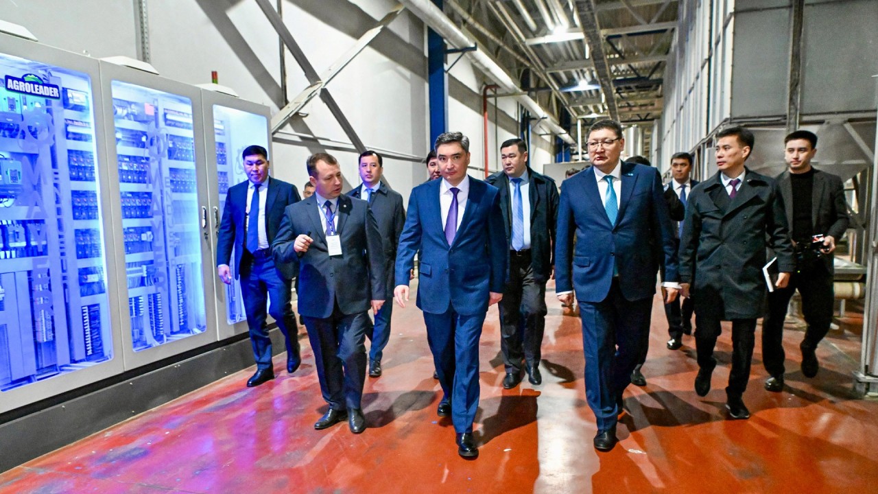 Олжас Бектенов Абай облысындағы индустриялық жобалармен танысты