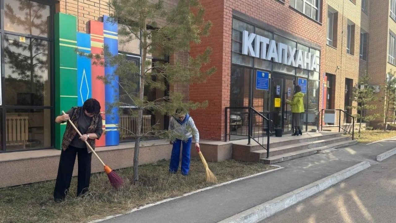 «Таза Қазақстан»: Астанадағы 25 кітапханада сенбілік өтті
