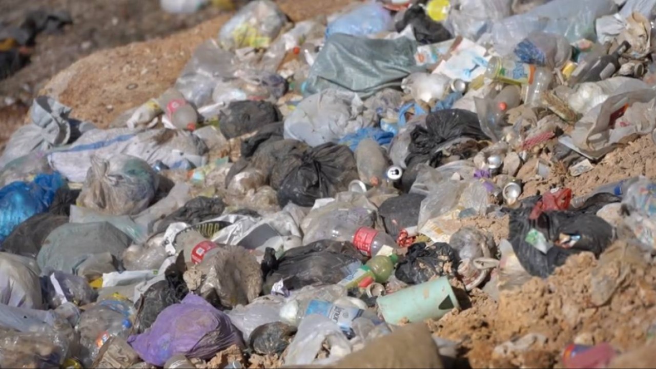 «Таза Қазақстан»: полиция үш мыңнан астам заңсыз қоқыс үйіндісін жойды