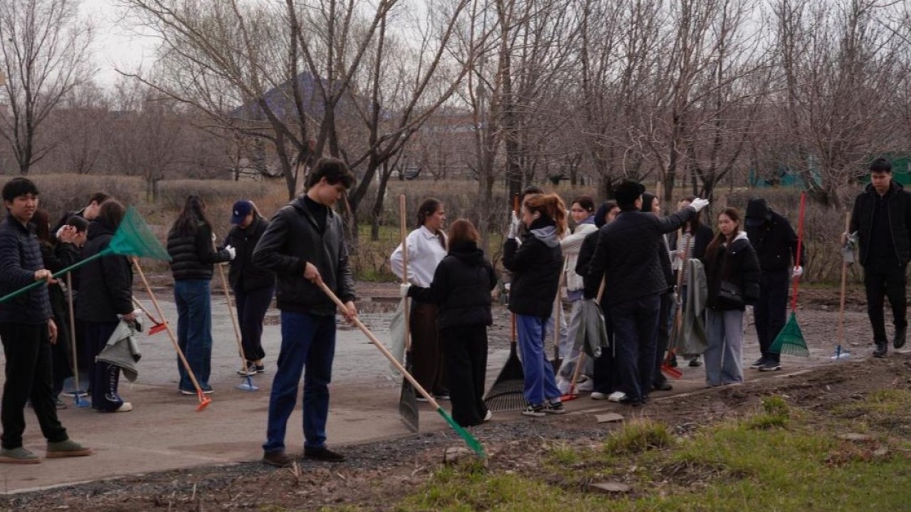 Елордалық студенттер сенбілікке қатысты