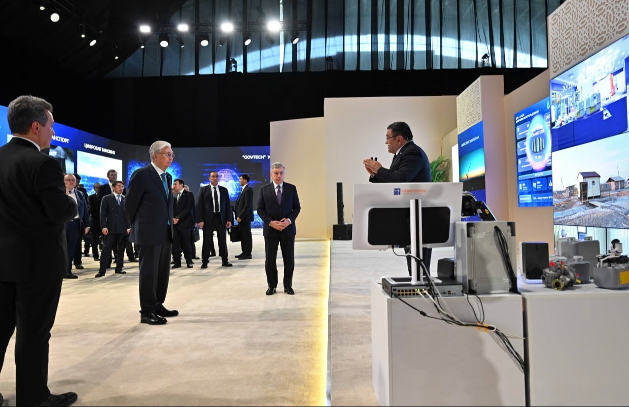 Қазақстан мен Өзбекстан Президенттері жасанды интеллект хакатонына барды