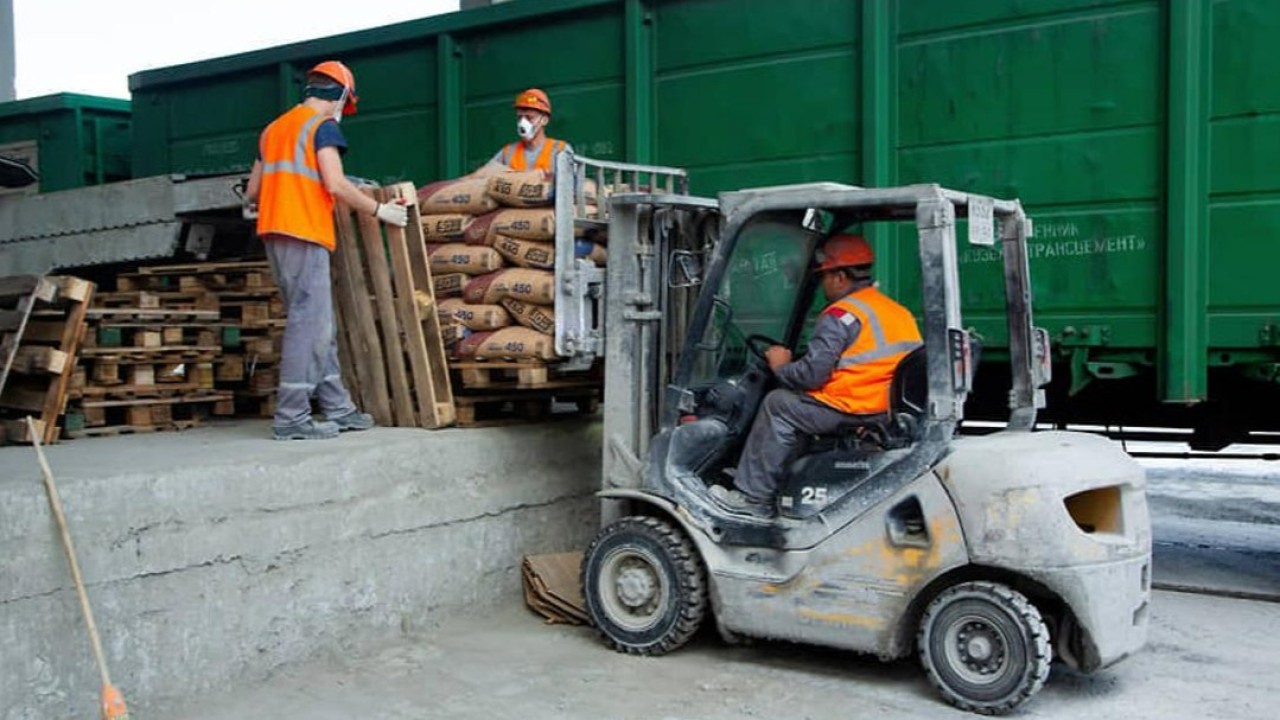 Павлодарда сатылған цементтің көлемін жасырғандарға айыппұл салынды
