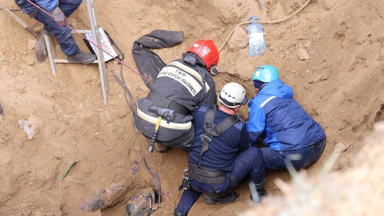 Павлодарда топырақ опырылып, 2 жұмысшы қайтыс болды