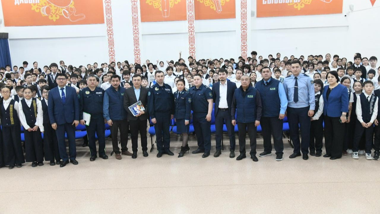 Елордада оқушыларға жолдағы қауіпсіздік ережелері түсіндірілді