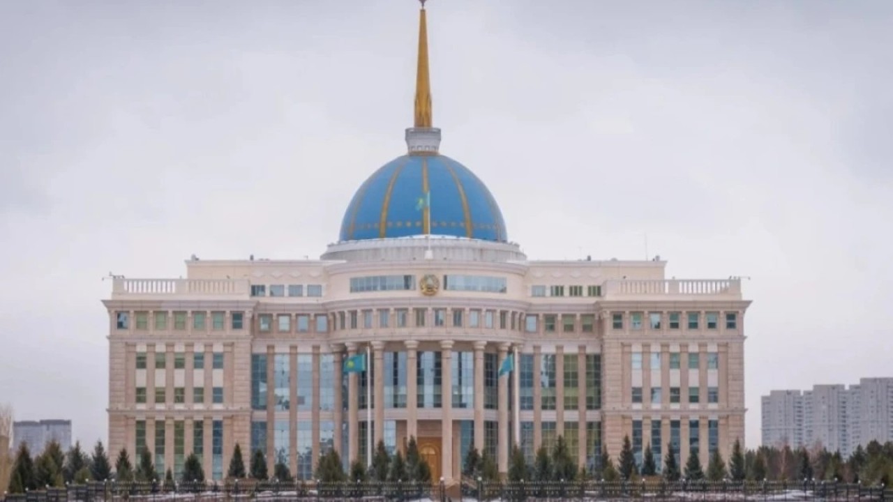 Мемлекет басшысы халық әртісі Есмұхан Обаевтың отбасы мен жақындарына көңіл айтты