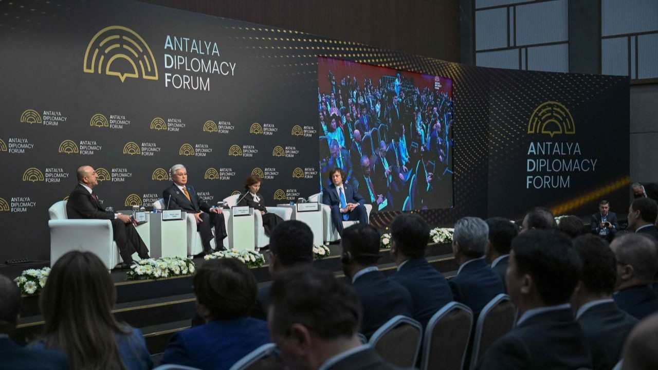 Мемлекет басшысы Анталия дипломатиялық форумының панелдік сессиясына қатысты