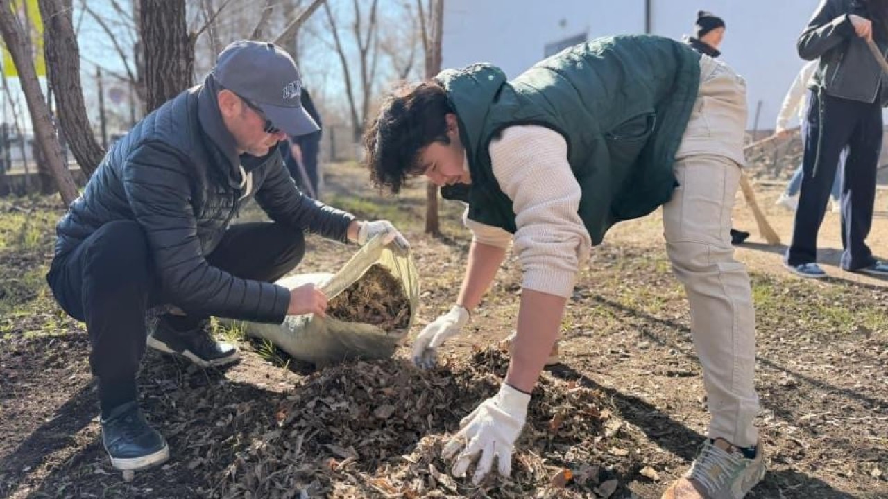 Астана театрлары «Таза Қазақстан» акциясына кең көлемде атсалысты