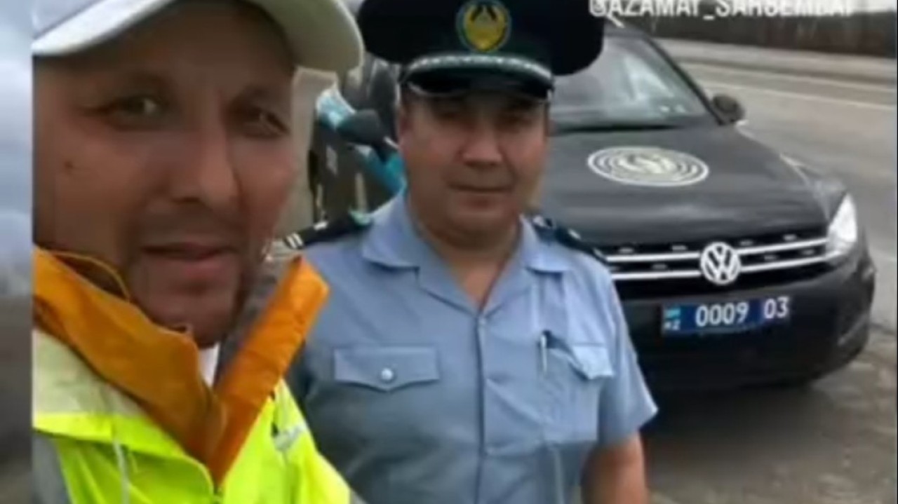 Меккеге жаяу аттанған астаналық полицияға алғыс айтты