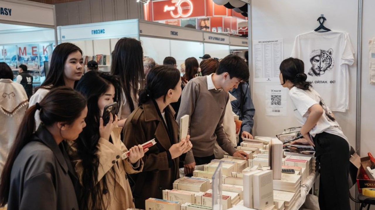 Астанада халықаралық кітап көрме-жәрмеңкесінің екінші күні өтіп жатыр