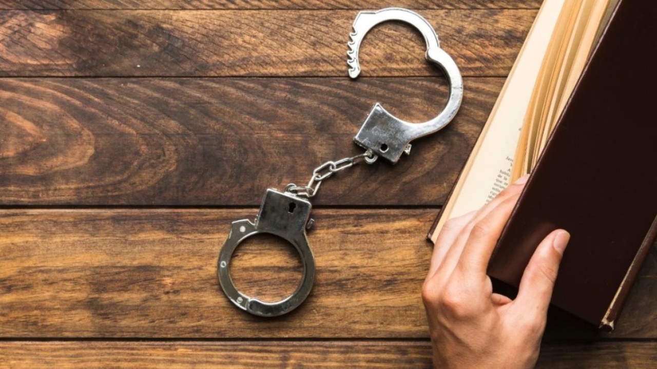 Алматыда аялдамада зейнеткерге шабуыл жасаған күдікті ұсталды