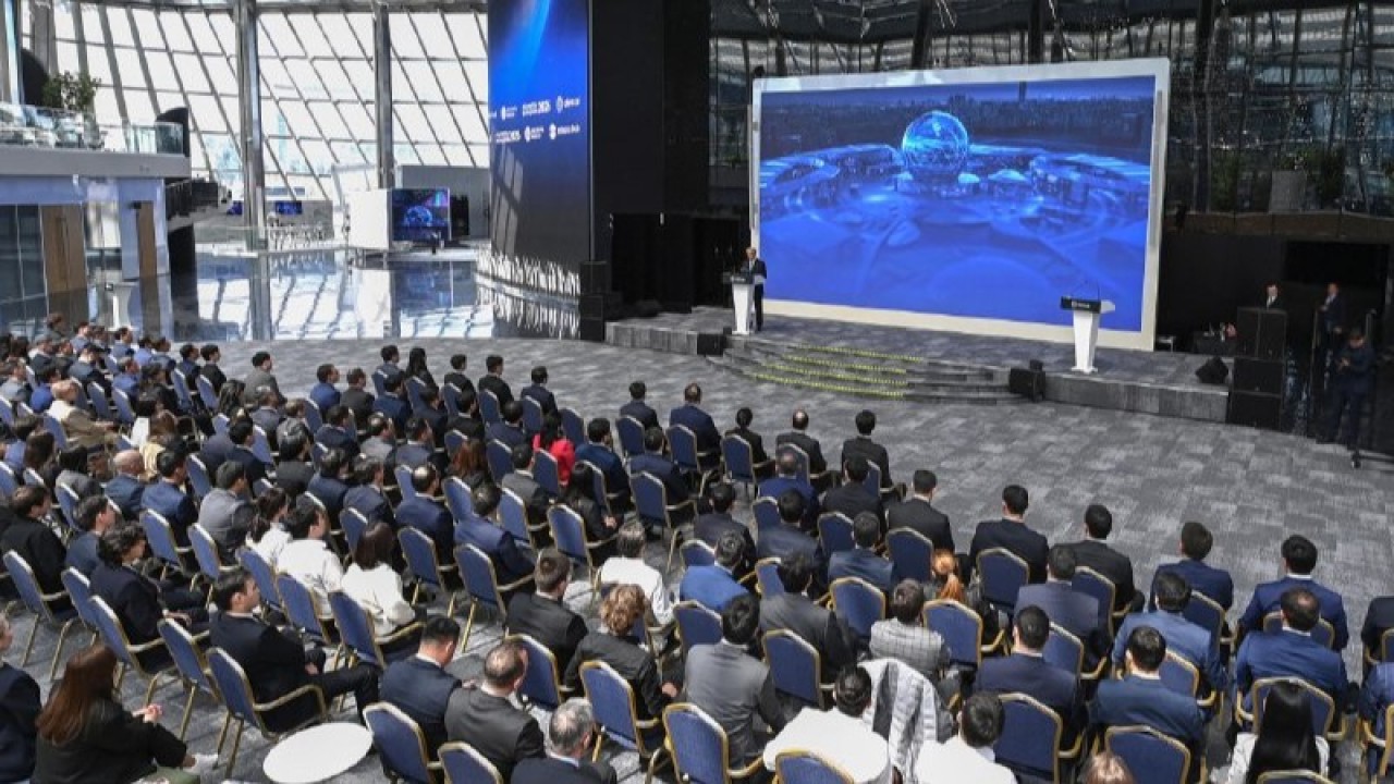 Президент елімізде Деректерді өңдеу орталығы алқабын құру қажеттігін айтты