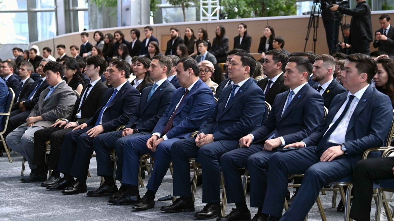 Тоқаев: AI Governance Cup байқауындағы бастамаларды мемлекеттік құрылымға енгізуге назар аудару қажет