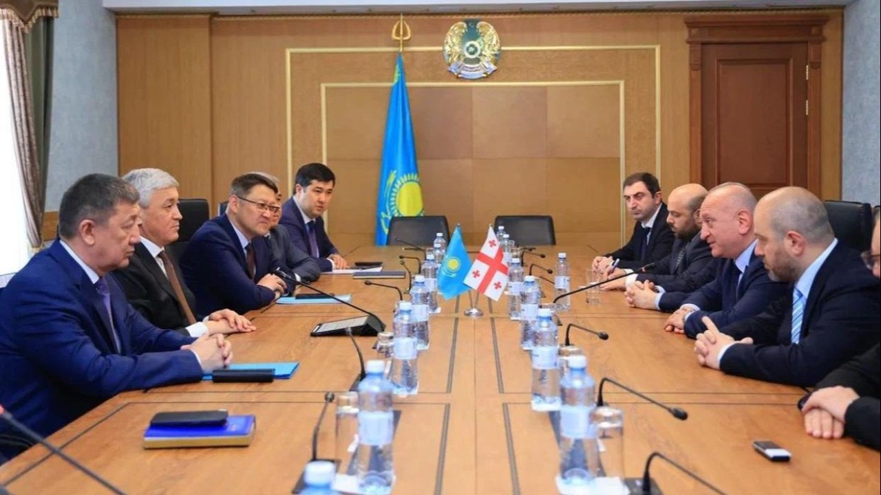 Қарағанды мен Гори бауырлас қалаларға айналады