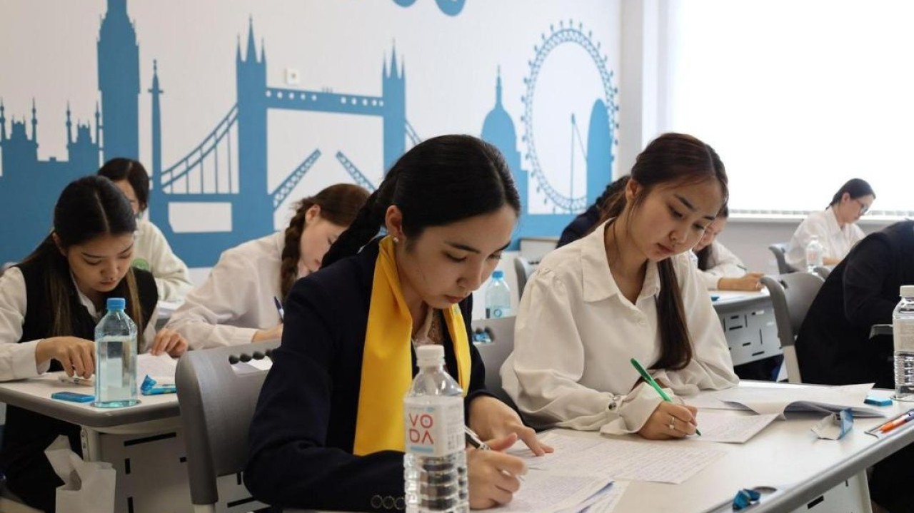 Абай ұлттық мектебінде VІІІ республикалық «Абайтану» олимпиадасы өтті