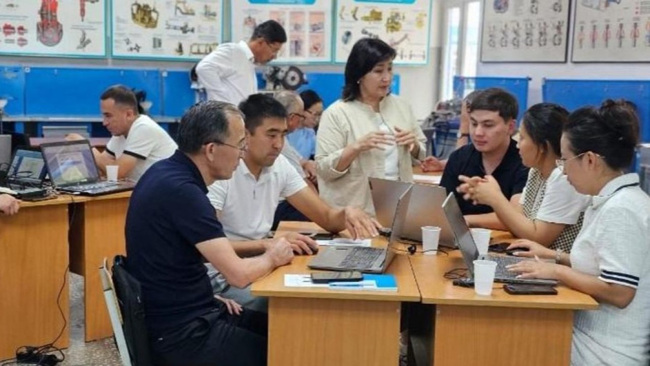 Елімізде колледж педагогтерінің біліктілігін арттыру курстары өтті