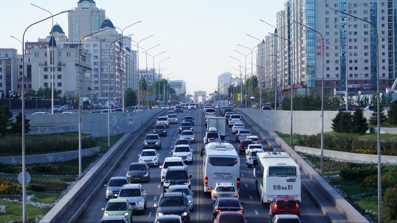 Астанада «Нұрлы жол» вокзалына қатынайтын үш автобустың жүру бағыты өзгерді