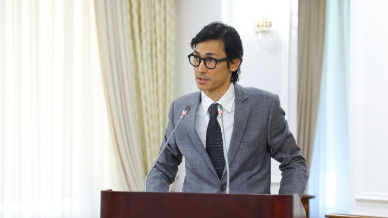 Дәрігер қабылдауына кезекті қысқарту үшін жасанды интеллект қолдану ұсынылды