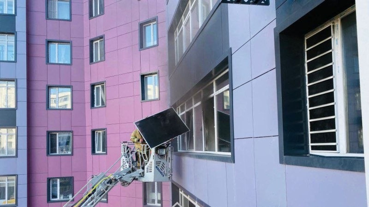 Елордада көпқабатты тұрғын үйде өрт шықты