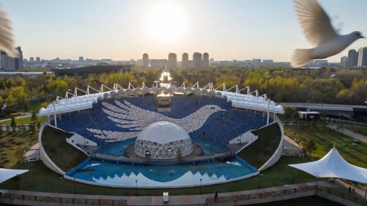 Астанада Қазақстан халқының бірлігі күніне орай ерекше музыкалық флешмоб өтті