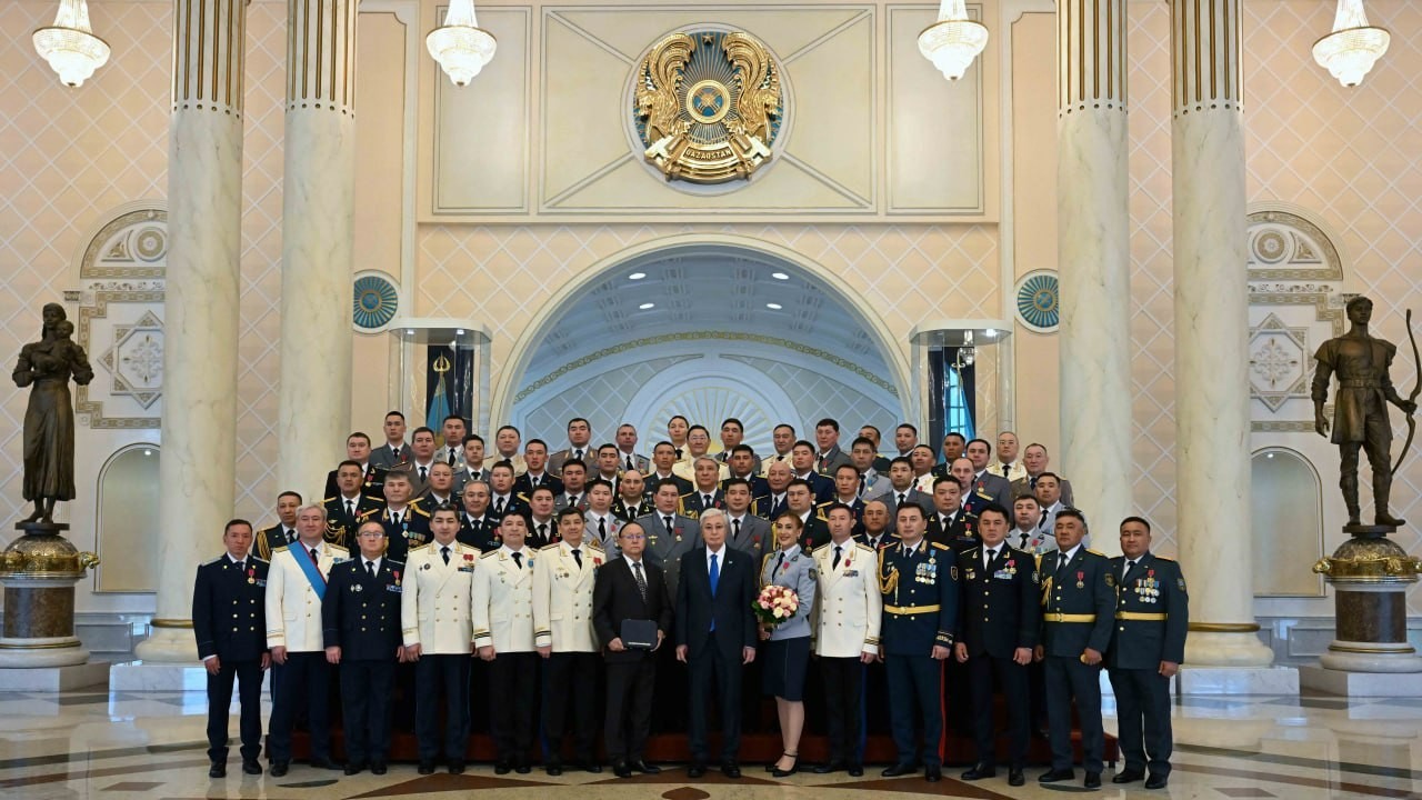 Тоқаев әскери және күштік құрылым қызметкерлеріне әскери атақтар табыс етті