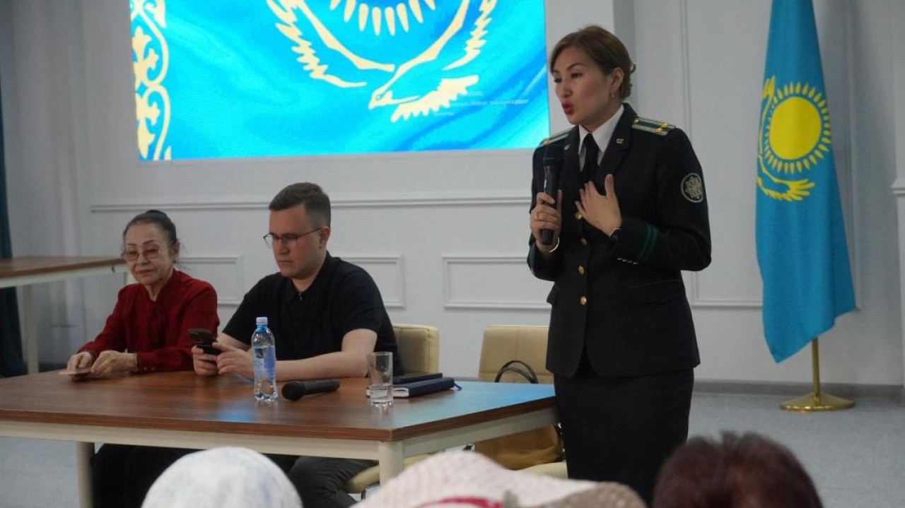Астаналық зейнеткерлерге интернет-алаяқтардан қорғану жолдары түсіндірілді
