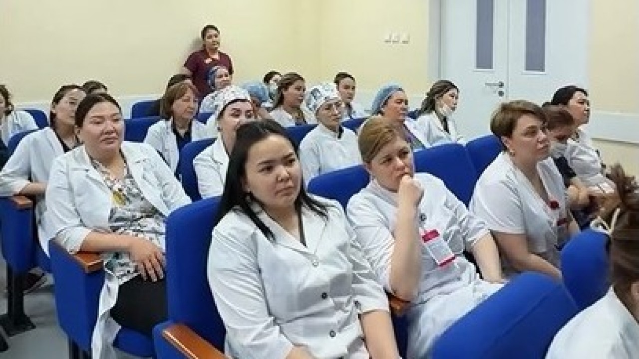Астана прокурорлары  қалалық аурухананың ұжымымен профилактикалық кездесу өткізді