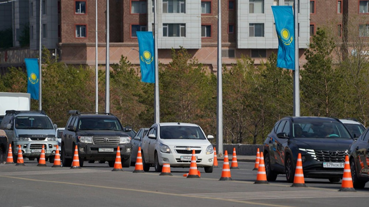 Астанада «Нұрлы жол» вокзалының жанындағы көшеде көлік қозғалысы шектеледі