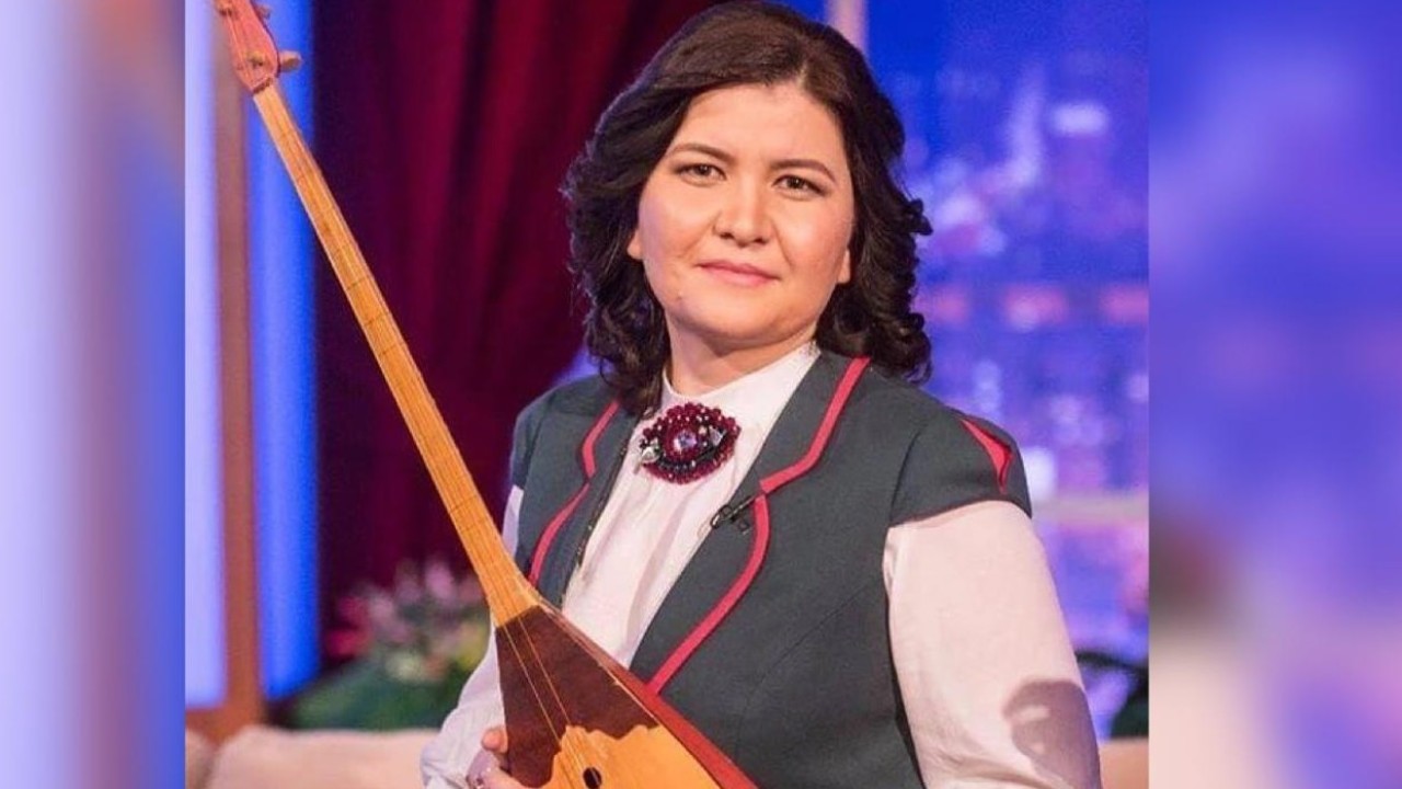 Айтысқа шығу үшін үлкен жүрек, шеберлік керек - Жансая Мусина бүгінгі айтыс өнері туралы