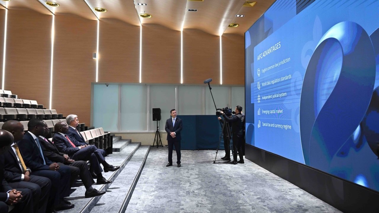 Екі ел президенттері «Астана» халықаралық қаржы орталығына барды