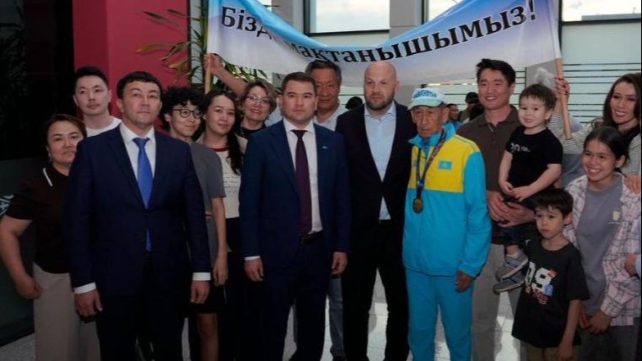 80 жастағы астаналық ардагер спортшы Кейптаунда толық марафонды бағындырды