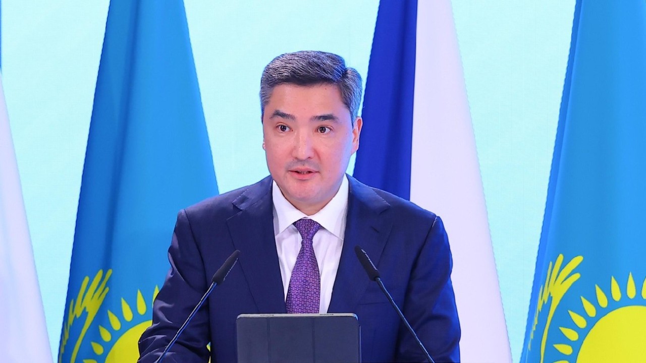 Бектенов: Стратегиялық маңызды минералдар жаңа индустриялық дәуірдің негізгі ресурстарының біріне айналуда