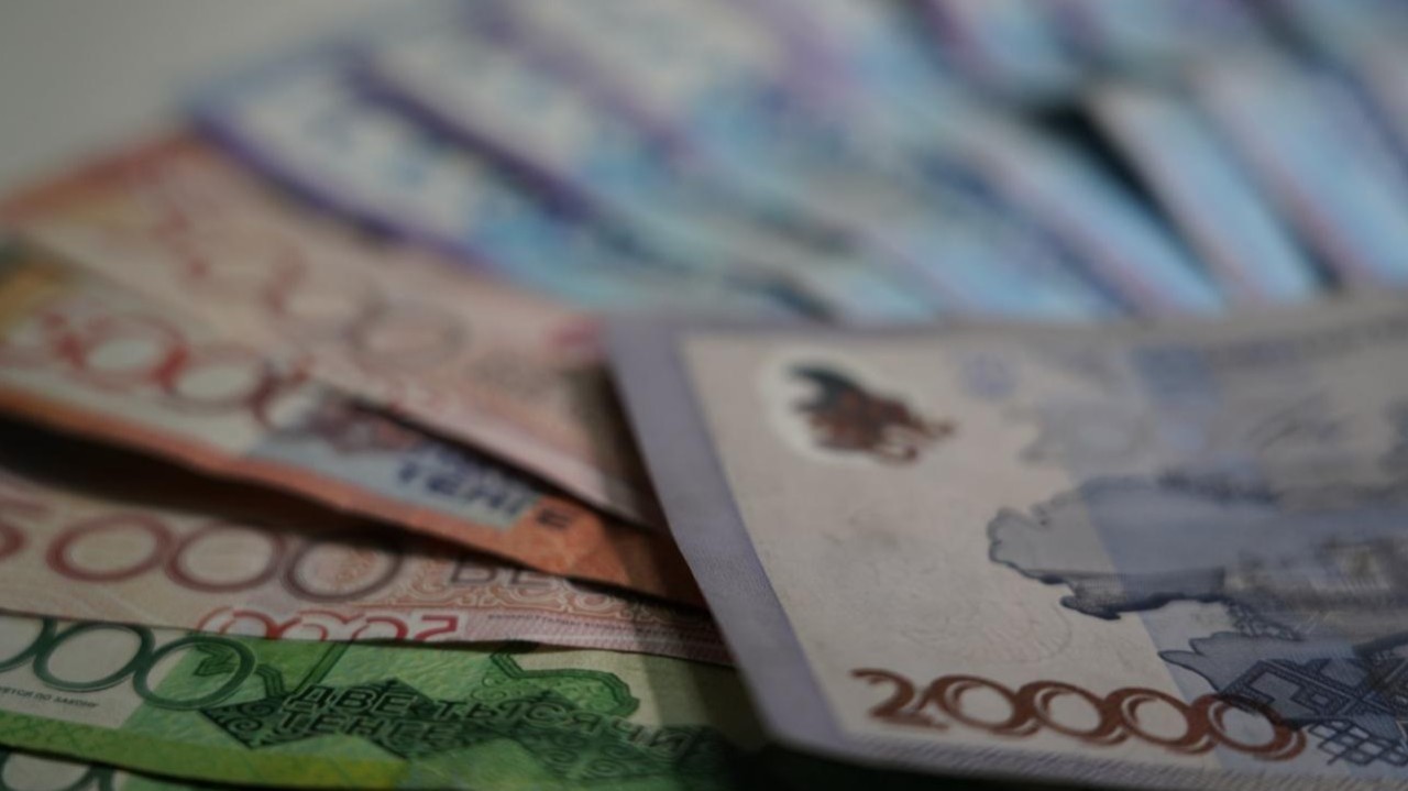 Елімізде еңбекақыны көтеру саясаты жалғасады - Үкімет