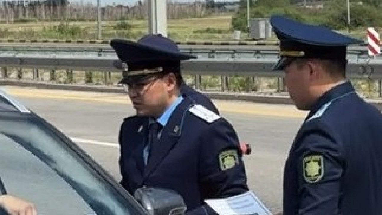 Елордалық прокурорлар жүргізушілерге жол ережесін бұзудағы құқықтық салдарды түсіндірді