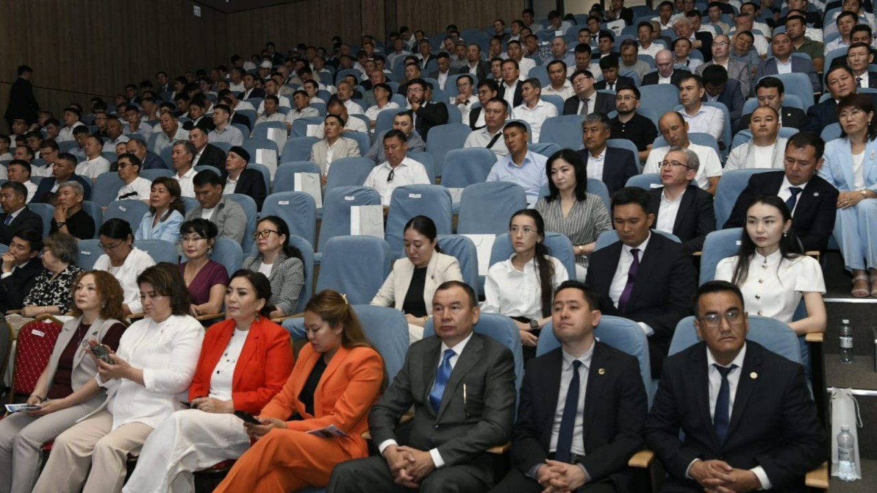 Астана өткен форумда белсенді әкелер өз тәжірибелерімен бөлісті