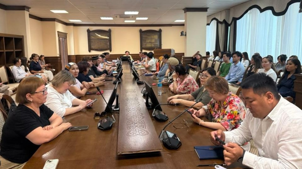 Елордадағы университеттде жаңа Конституцияның ғылыми-техникалық сала үшін маңызы түсіндірілді