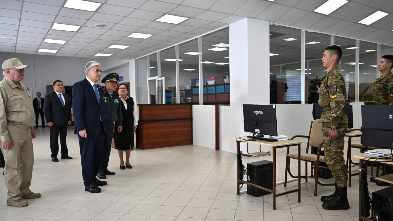 Қасым-Жомарт Тоқаев Шоқан Уәлиханов атындағы әскери колледжге барды