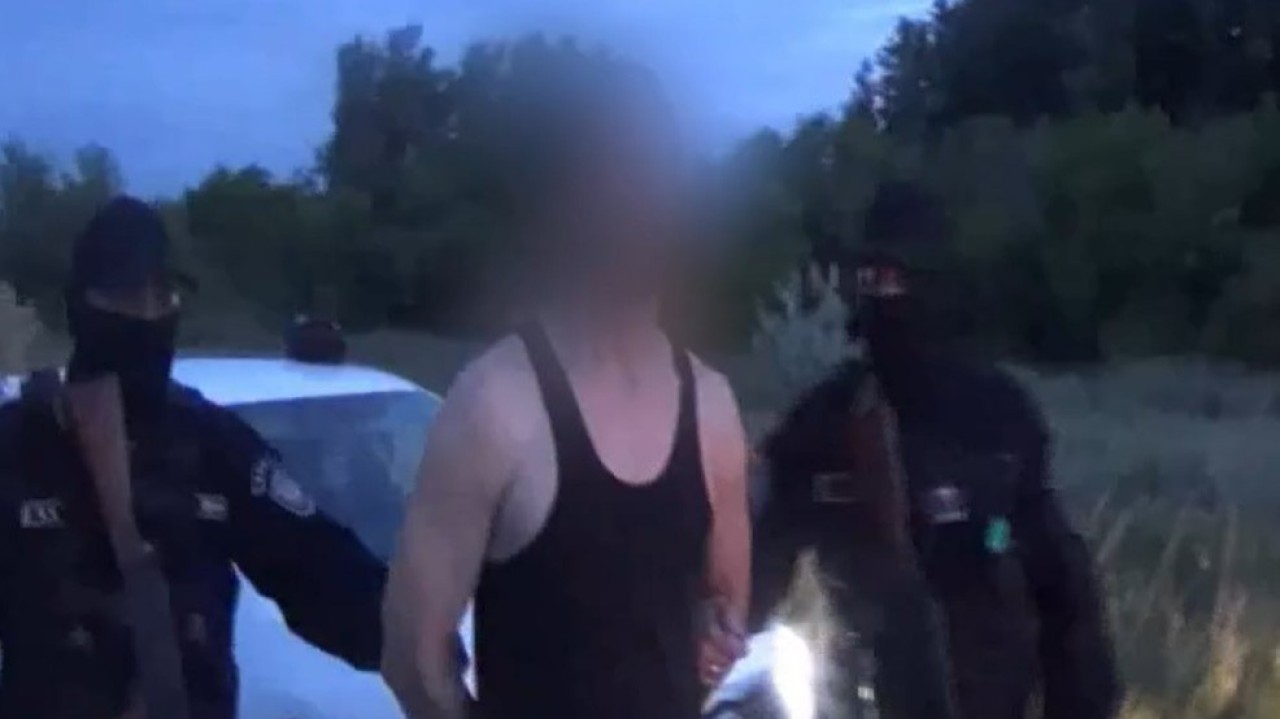 Елорда полициясы синтетикалық есірткі жеткізу арнасының жолын кесті