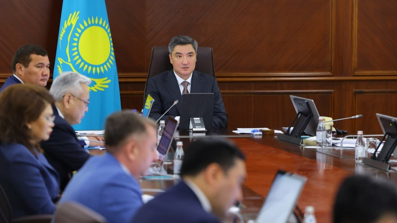 Олжас Бектенов Астана әкімдігіне жаңа әуежай салуға дереу кірісуді тапсырды