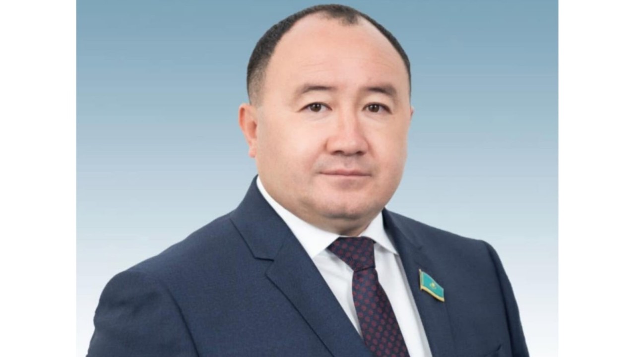 Амангелді Есбай: Жаңа Конституция – Әділетті Қазақстанның берік іргетасы