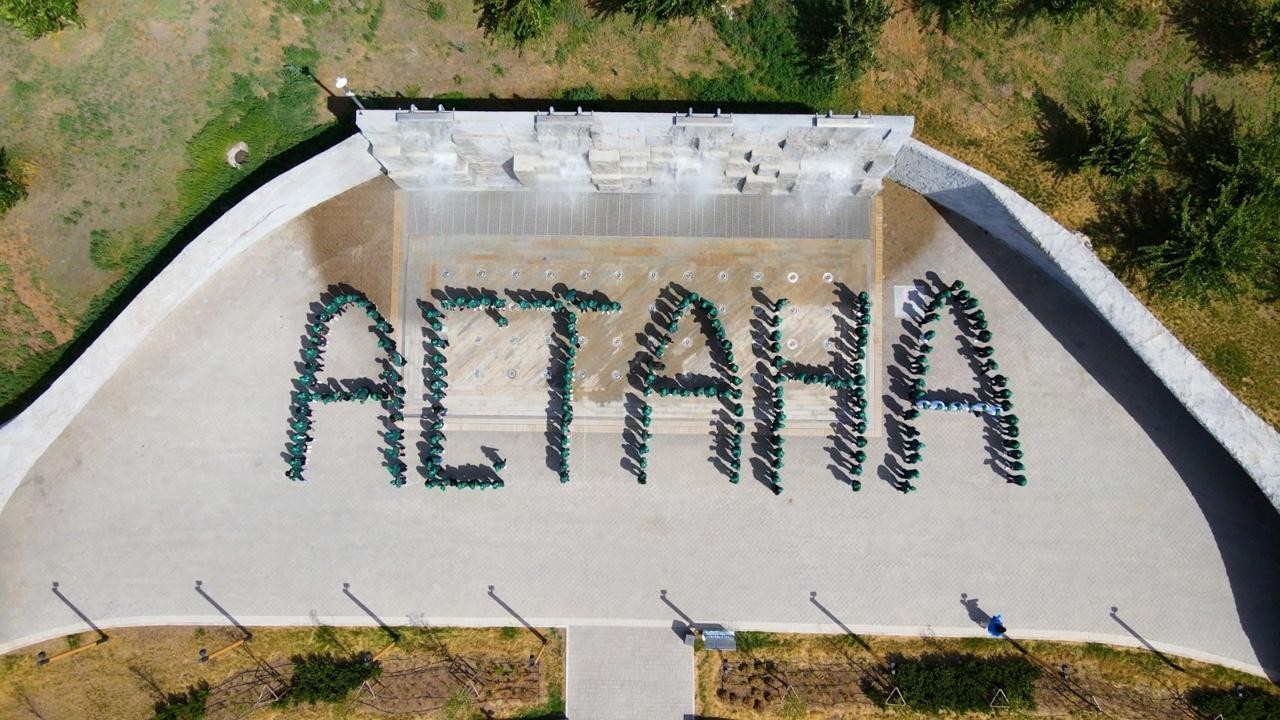 Астанада «Жасыл ел» жасақтары қала күніне орай ерекше флешмоб ұйымдастырды