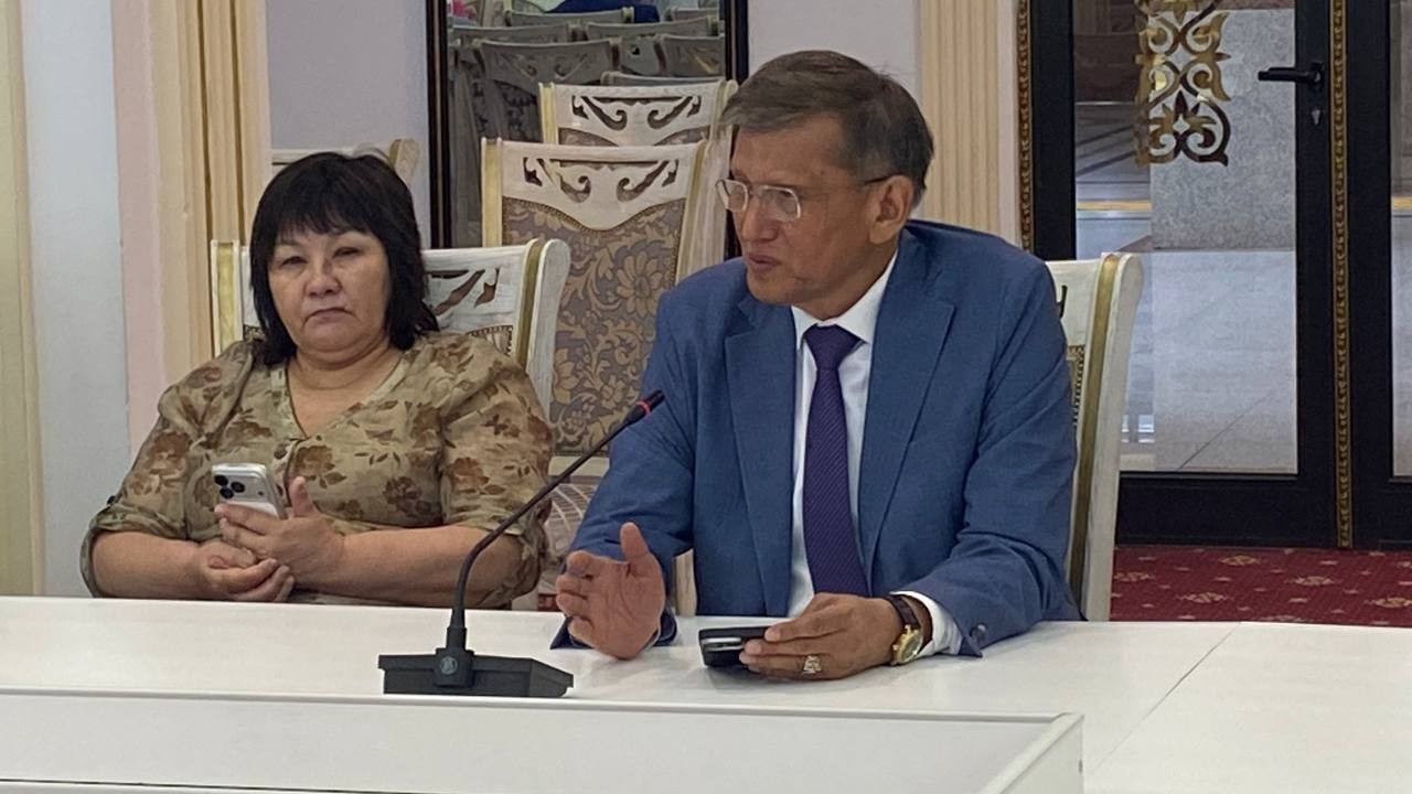 Нұртөре Жүсіп: Кітап оқитын балаларға әлеуметтік жеңілдіктер беру керек