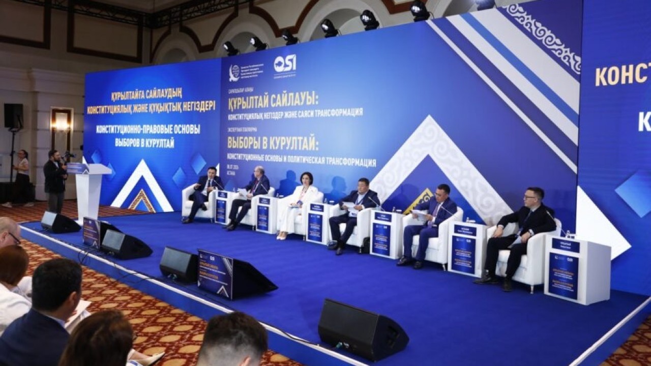 Сарапшылар Құрылтайдағы сайлаудың конституциялық негіздерін талқылады